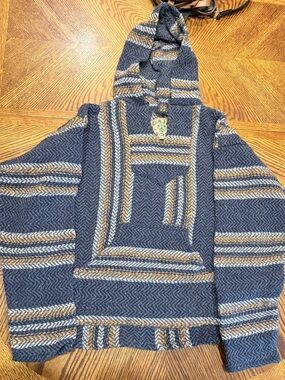 Hooded Baja Joe Pullover Sweater in Navy and Tan